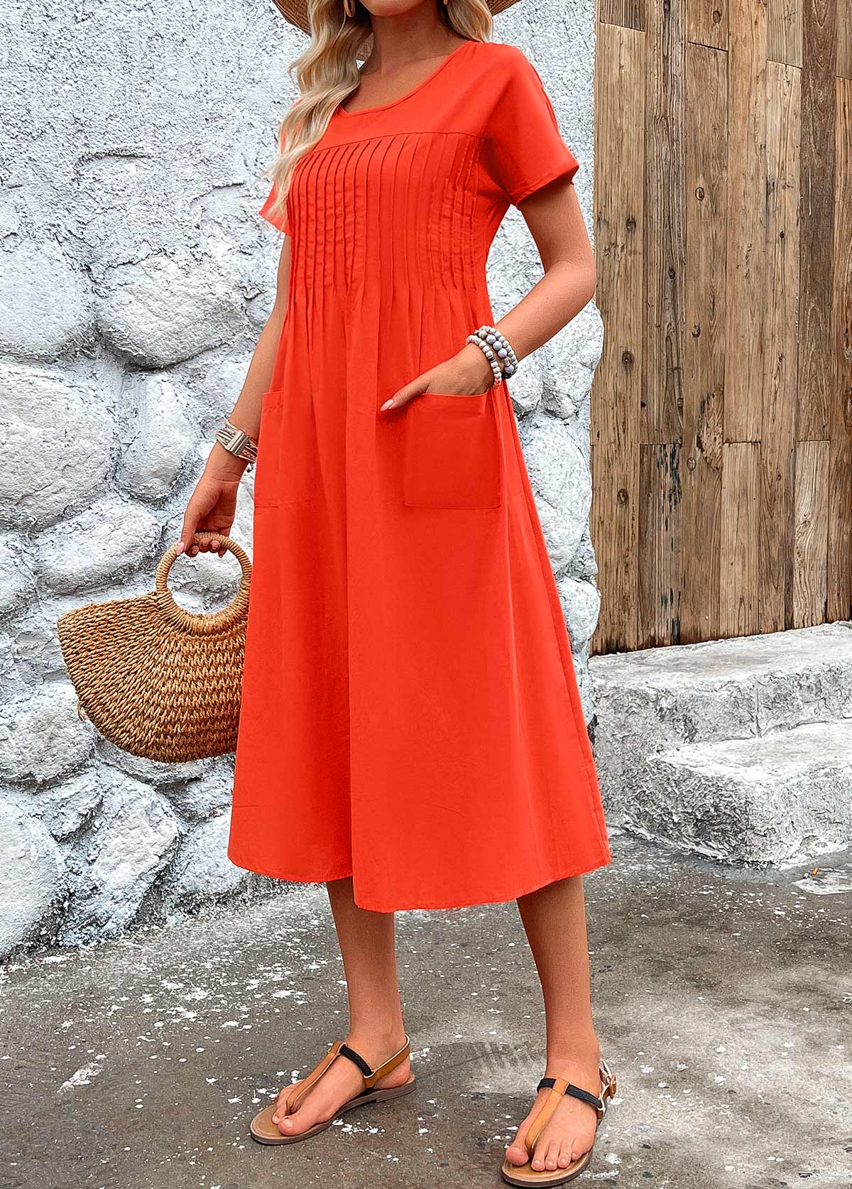 Robe À Manches Courtes & À Col Rond