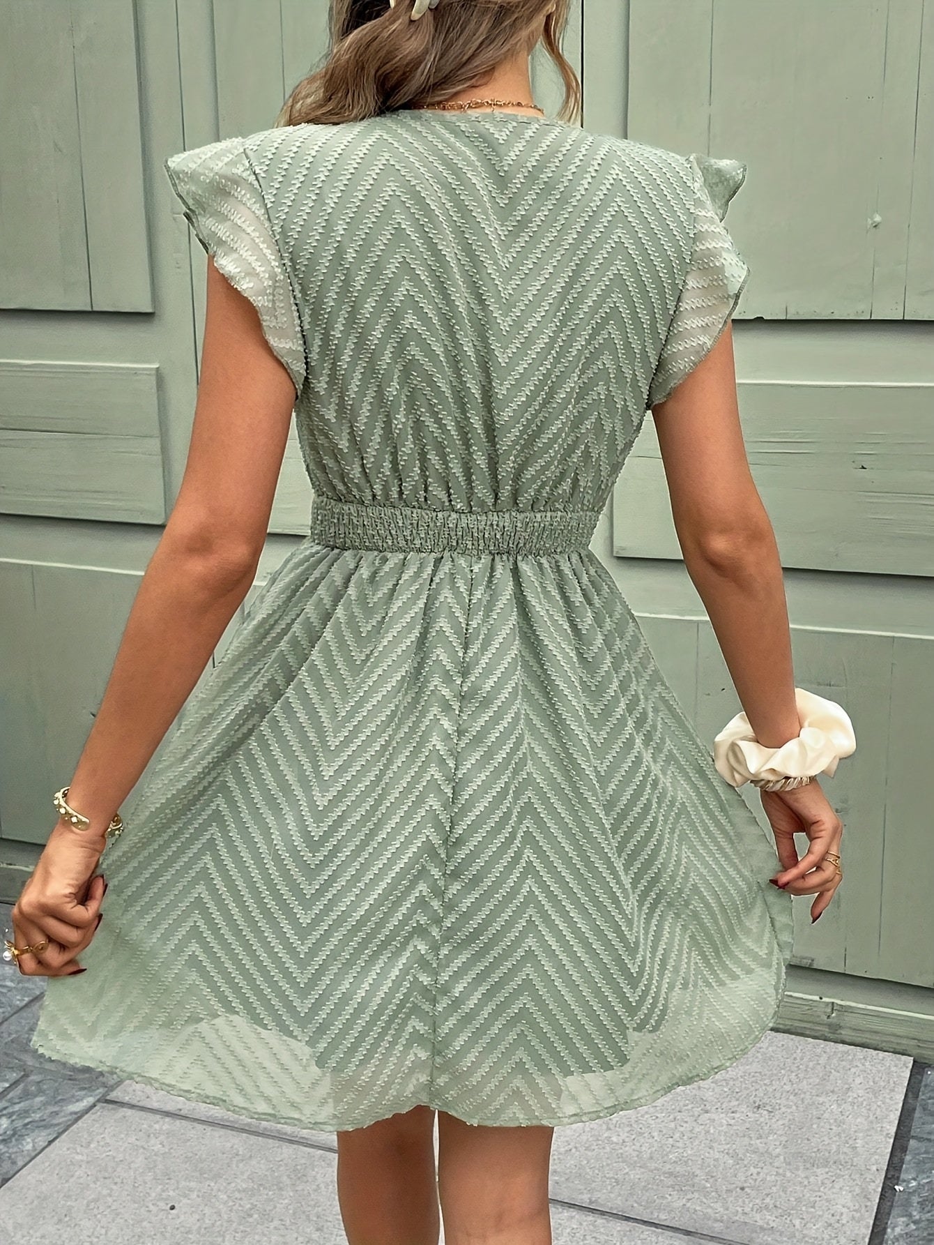 Robe Nayora Sans Manches À Col En V